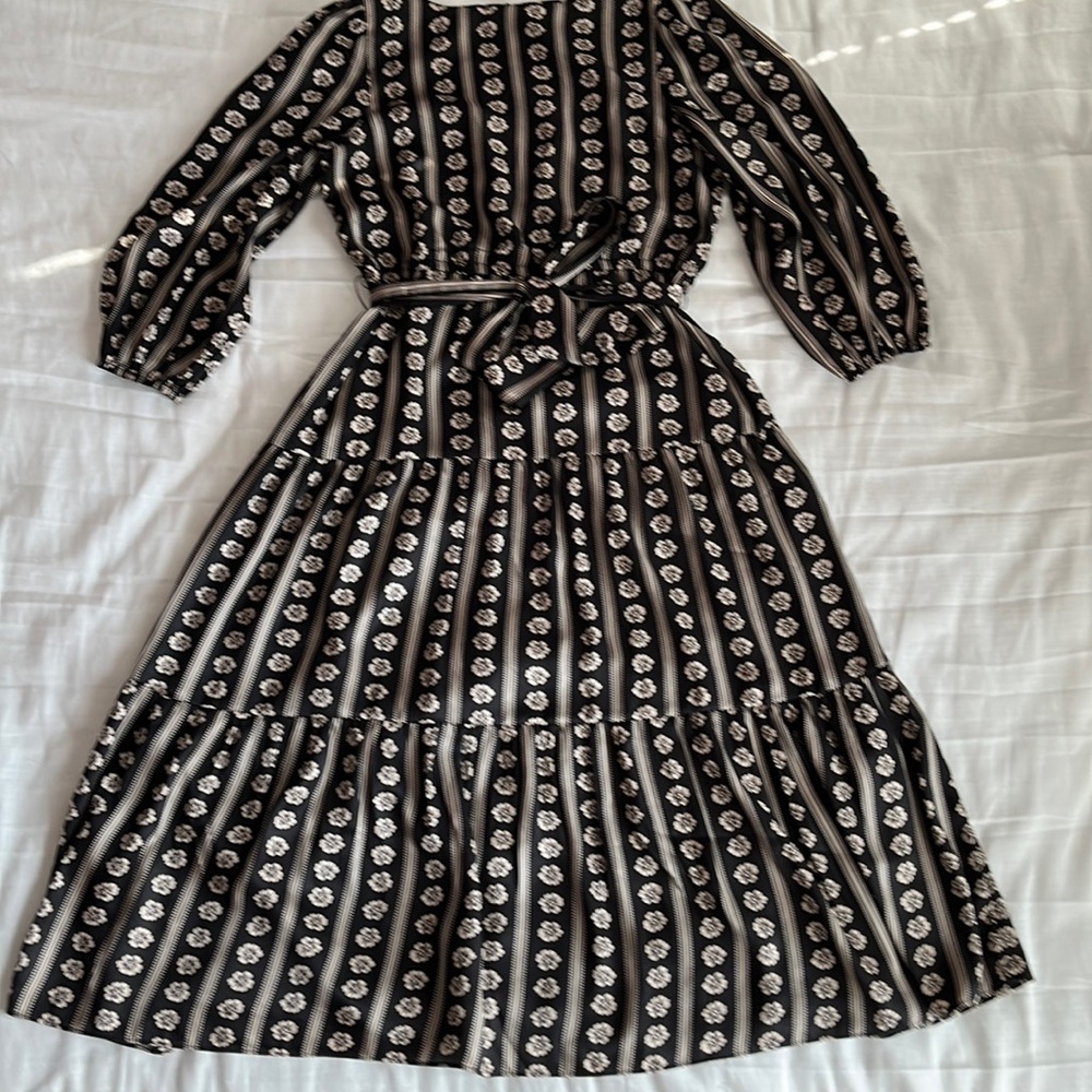 Ann Taylor tiered maxi floral lined dress EUC